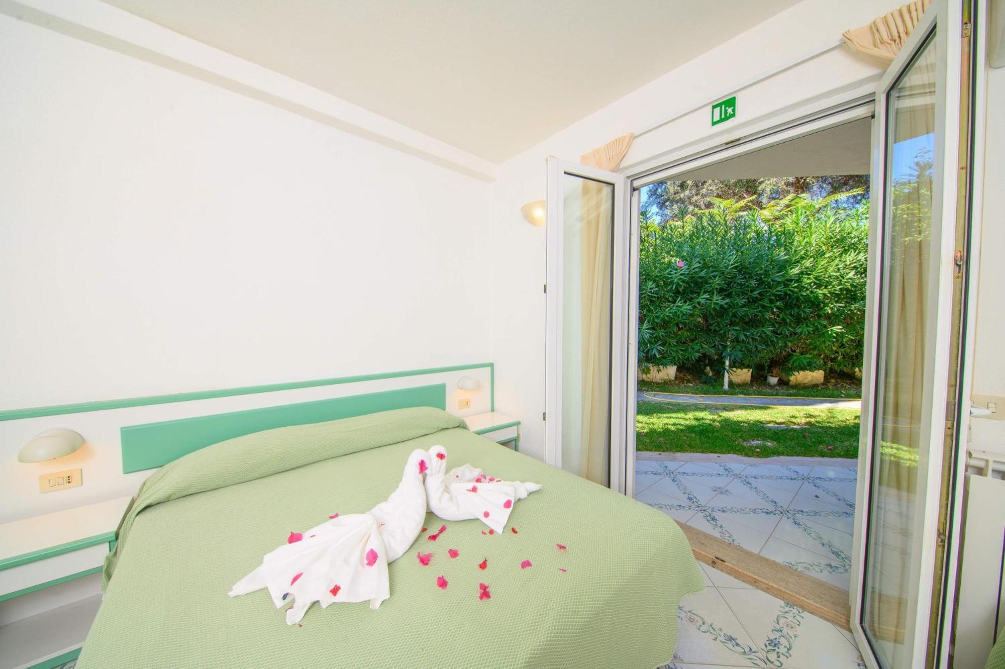 Av Club Terme Colella Hotell Forio di Ischia Exteriör bild