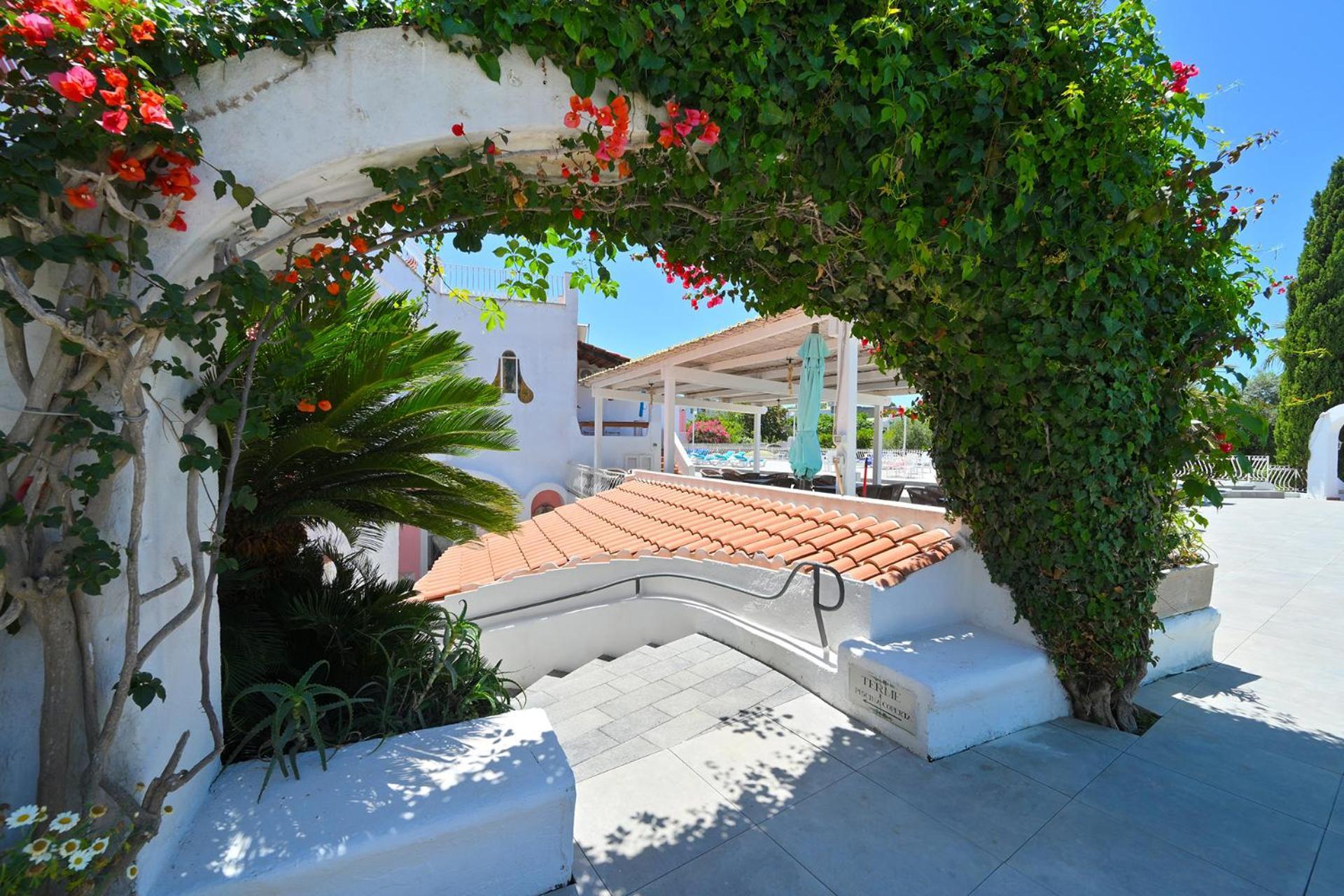 Av Club Terme Colella Hotell Forio di Ischia Exteriör bild
